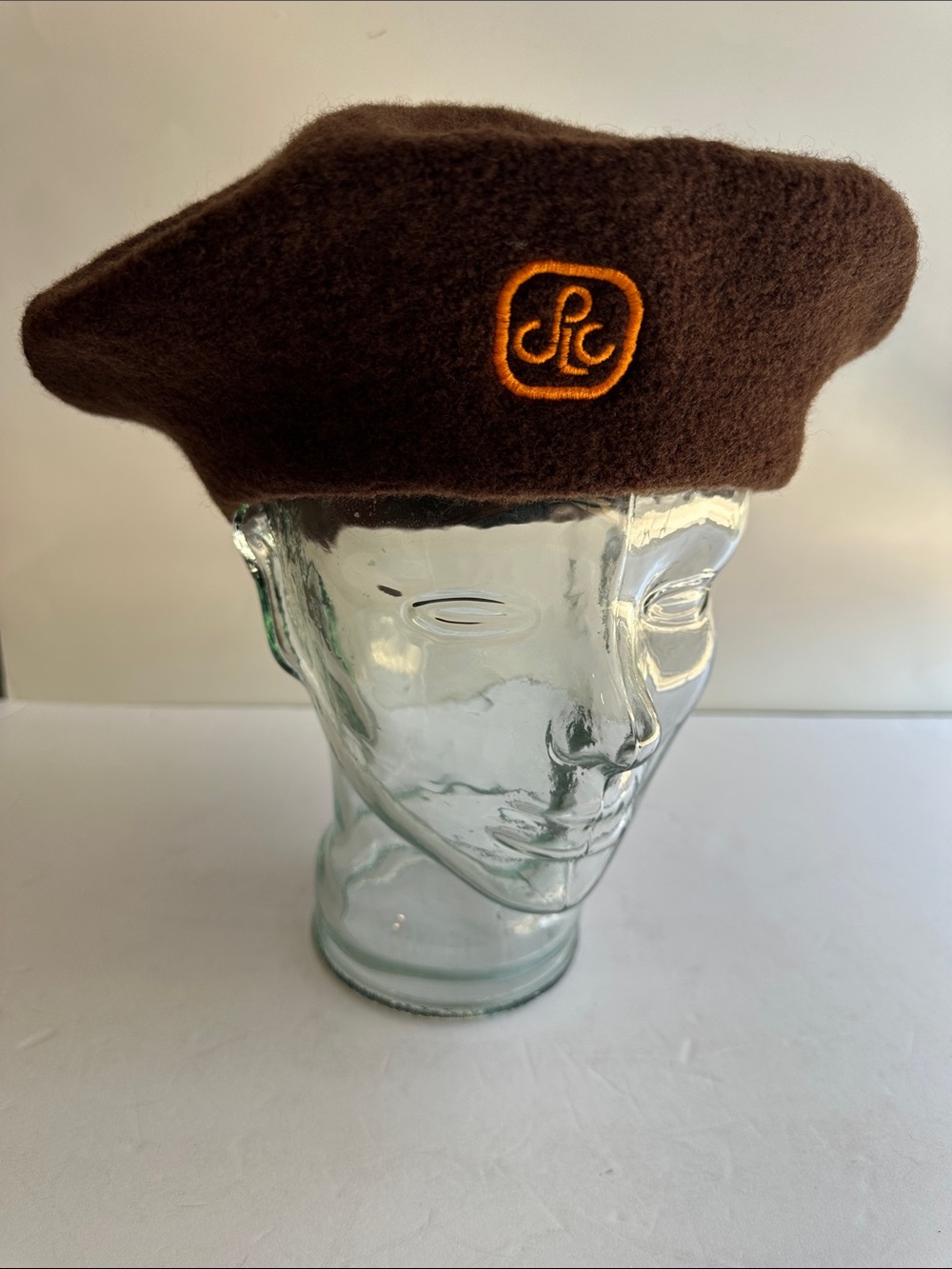 Brown Wool Beret with Czech Logo